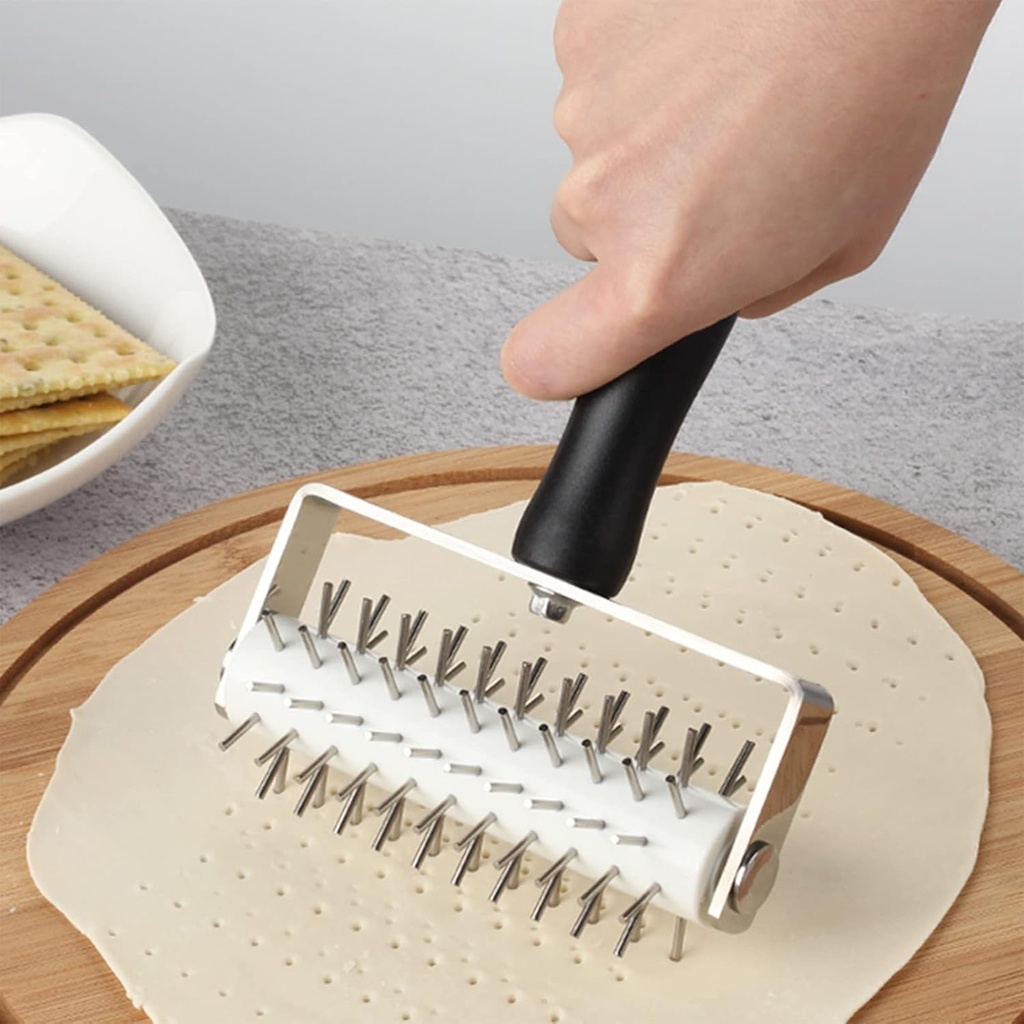 stainless-steel-pizza-dough-docker-roller-with-plastic-handle-docking-tool-for-pizza-pie-pastry-and-bread-02-stainless-steel-pizza-dough-docker-roller-with-pla-2.jpg