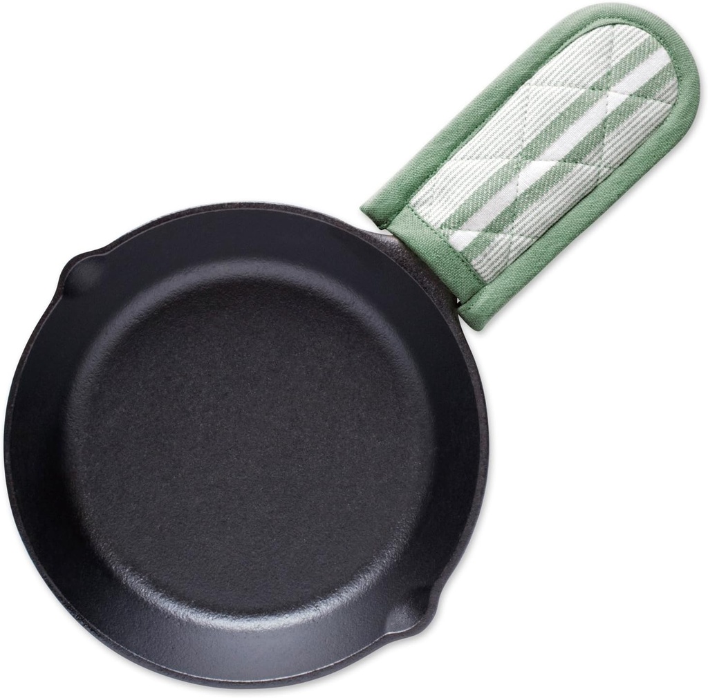 dii-artichoke-green-double-strip-chef-kitchen-cooking-baking-pan-handle-set-6x3-3-piece-collection-04-dii-artichoke-green-double-strip-chef-kitchen-cook-4.jpg