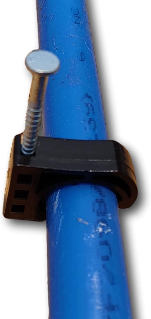 xfitting-j-clamps-for-1-2-pex-copper-cpvc-tubing-with-nail-26-4-2-50-pack-02-xfitting-j-clamps-for-12-pex-copper-cpvc-tubing-wi-2.jpg