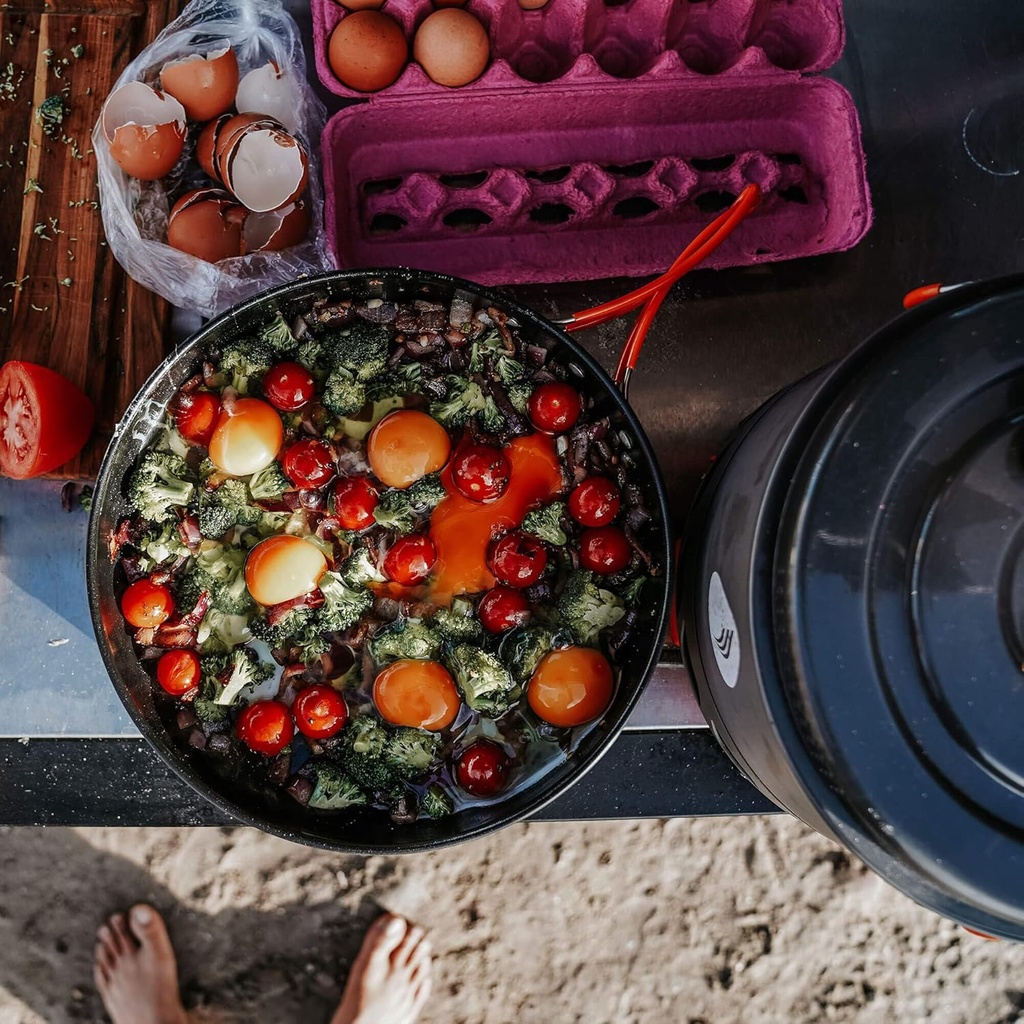 jetboil-10-inch-non-stick-fry-pan-for-camping-and-backpacking-stoves-05-jetboil-10-inch-non-stick-fry-pan-for-camping-and--5.jpg