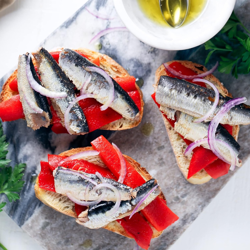 wild-planet-wild-sardines-in-water-no-salt-added-tinned-fish-non-gmo-sustainable-4-4-ounce-pack-of-12-04-wild-planet-wild-sardines-in-water---no-salt-added-4.jpg