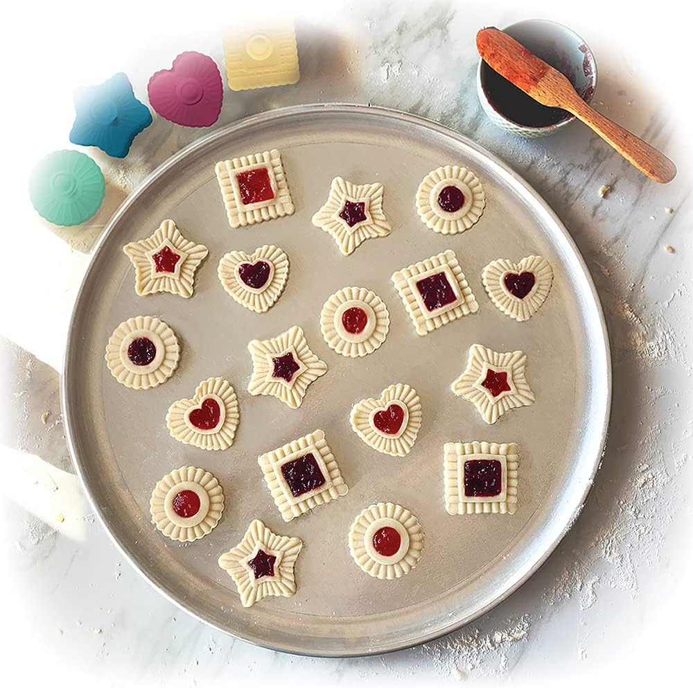 talisman-designs-4-piece-plunger-style-thumbprint-and-linzer-cookie-cutters-02-talisman-designs-4-piece-plunger-style-thumbprint--2.jpg