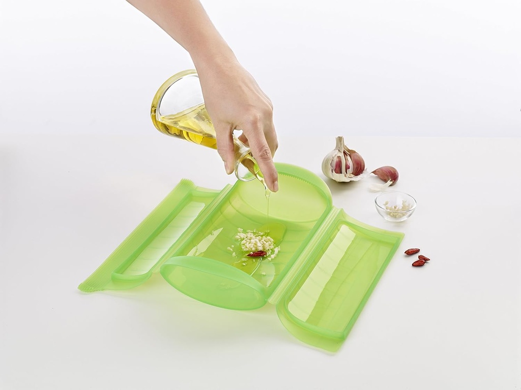 lekue-green-steam-case-for-1-2-people-versatile-and-easy-cooking-solution-05-lekue-green-steam-case-for-1-2-people-versatile-an-5.jpg