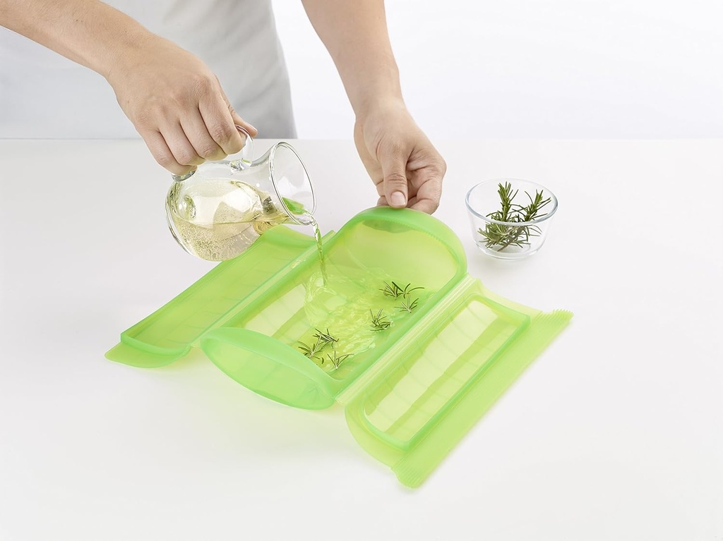 lekue-green-steam-case-for-1-2-people-versatile-and-easy-cooking-solution-08-lekue-green-steam-case-for-1-2-people-versatile-an-8.jpg