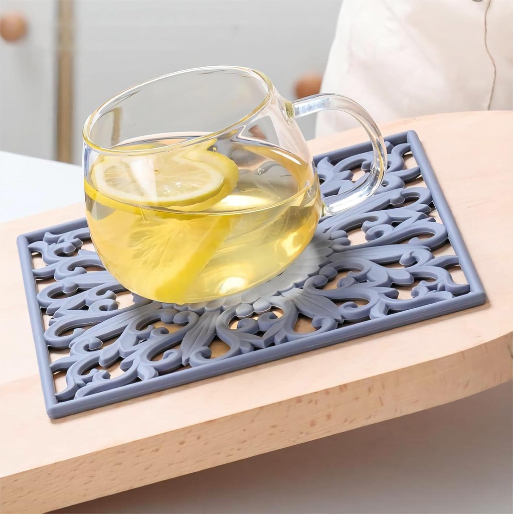 yellow-silicone-trivets-mats-set-of-3-square-hot-pads-for-kitchen-heat-resistant-pot-holder-for-counters-tabletops-04-yellow-silicone-trivets-mats-set-of-3-square-hot-p-4.jpg